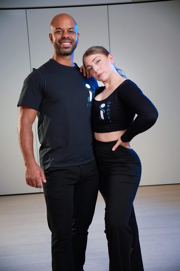 {"source_type":"vicut","pictureId":"90042699-1F40-4AB1-B16E-C4DC1ED36F8C","exportType":"image_export","tiktok_developers_3p_anchor_params":"{"source_type":"vicut","picture_template_id":"","capability_name":"retouch_edit_tool","client_key":"aw889s25wozf8s7e"}","data":{},"editType":"image_edit"}